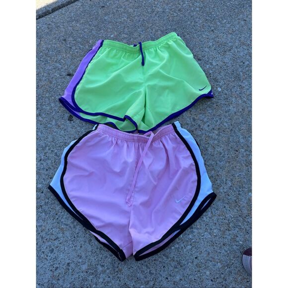 Woman’s Nike Dri fit shorts bundle size small - Picture 1 of 4